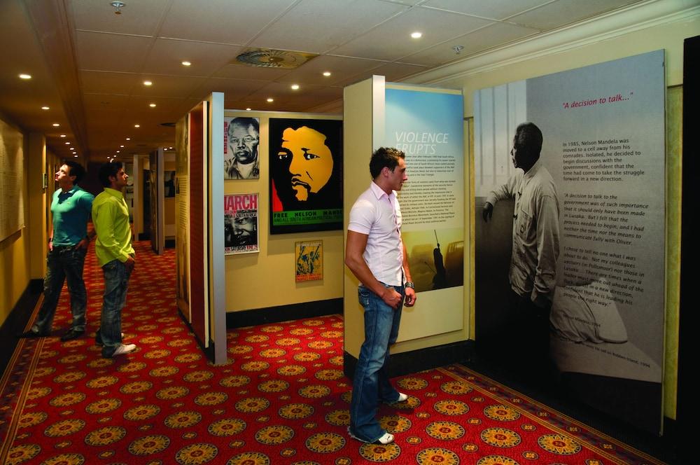 Mondior At Emperors Palace Kempton Park Exterior photo