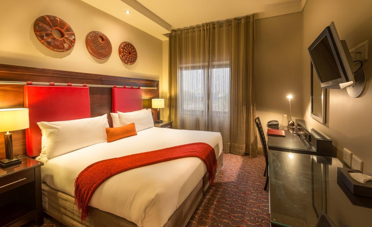 Mondior At Emperors Palace Kempton Park Exterior photo