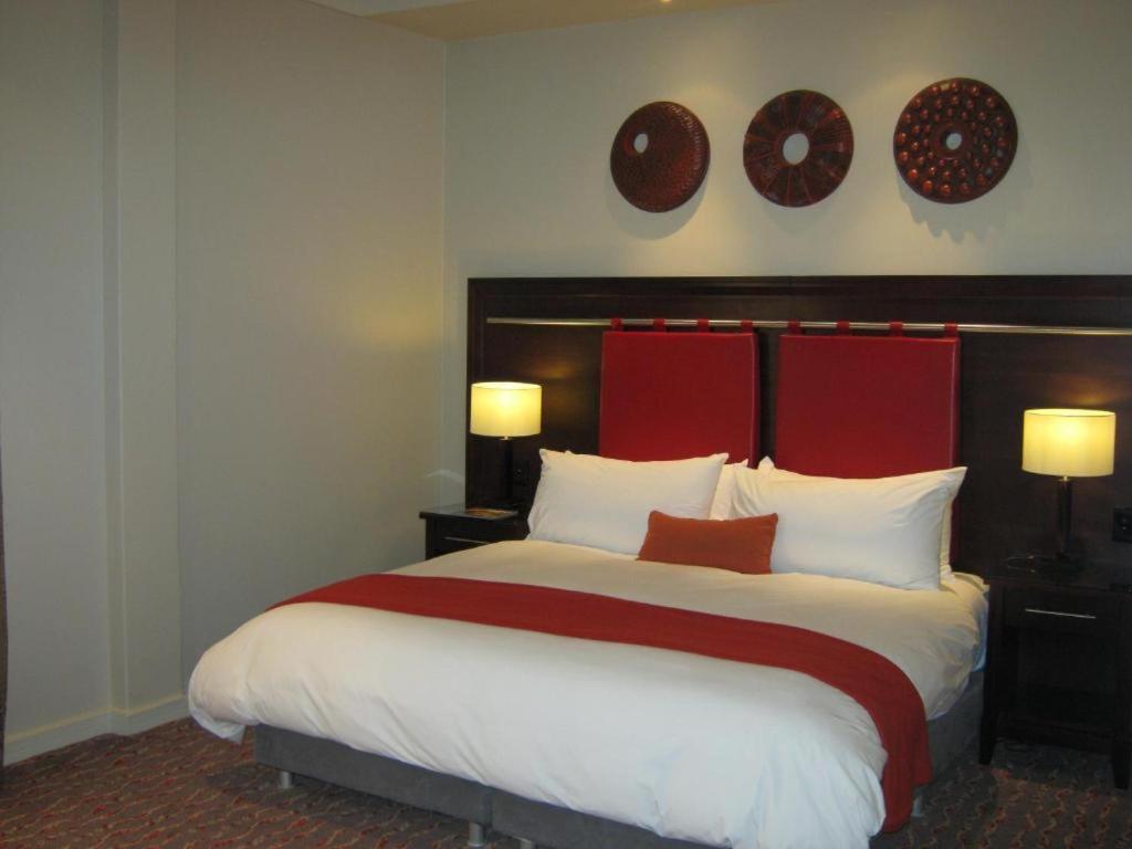 Mondior At Emperors Palace Kempton Park Exterior photo