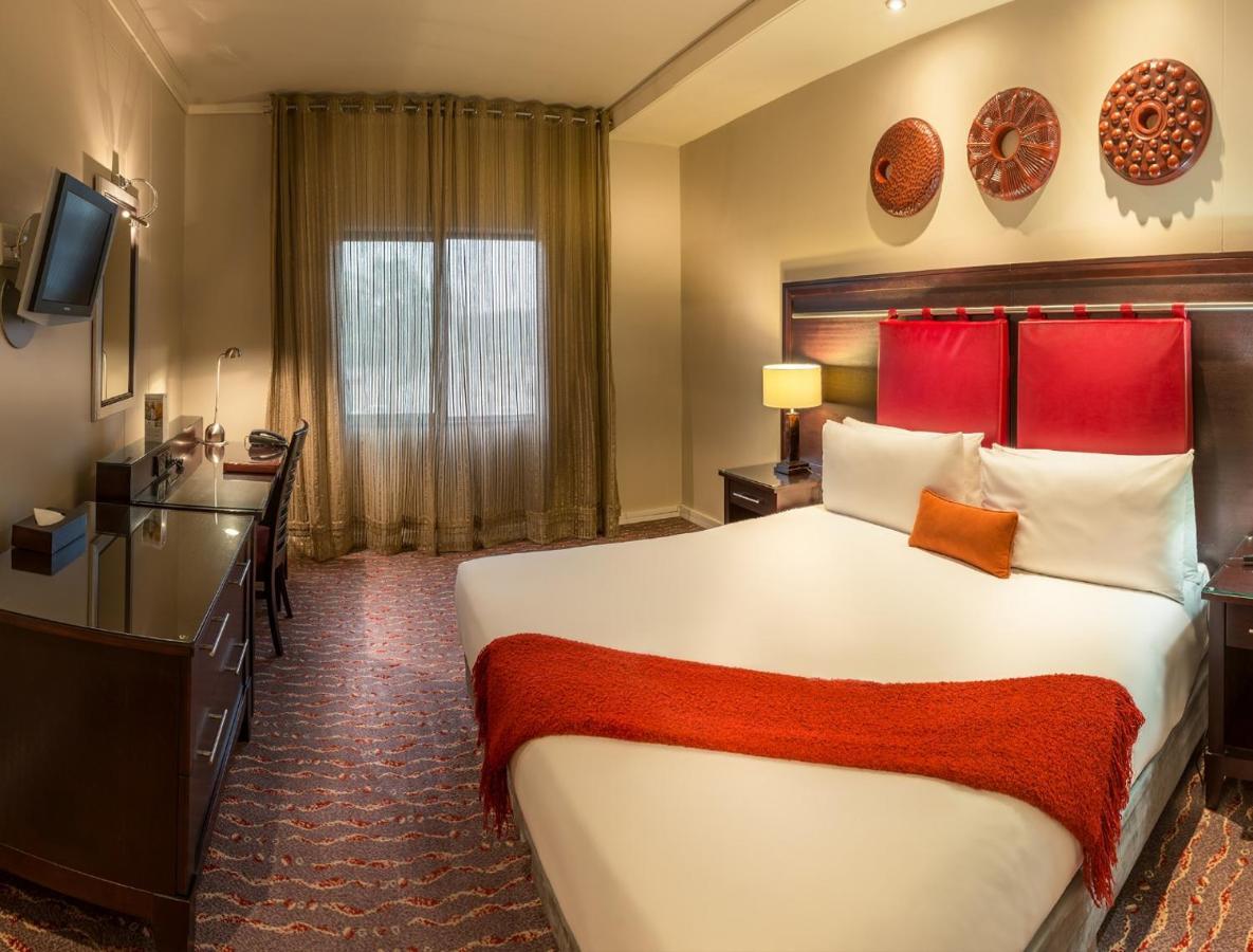 Mondior At Emperors Palace Kempton Park Exterior photo